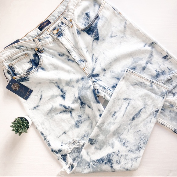 NWT RAMY BROOK Distressed Acid Wash Elle Boyfriend Jeans Size 30 - Picture 2 of 10